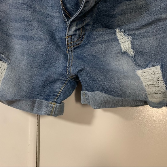 Celebrity ace jeans shorts ladies 11/30 - Picture 2 of 3